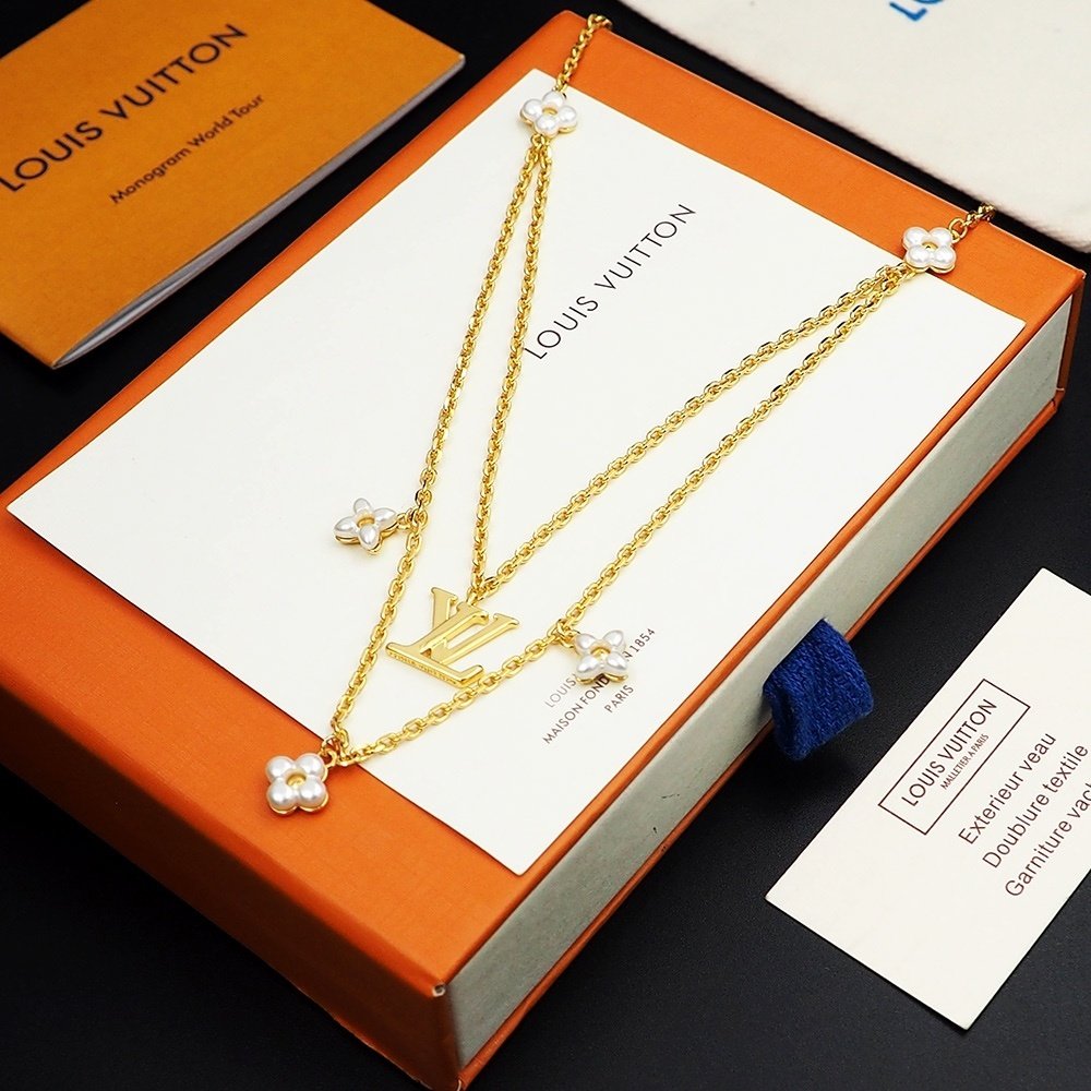 L0vis Vvtt0n Lv Floragram Necklace Gold M00981