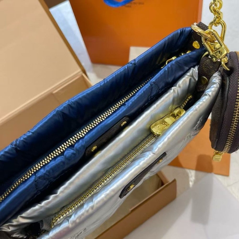 L0vis Vvtt0n Maxi Multi Pochette Accessoires Navy And Silver 23Cm M21057