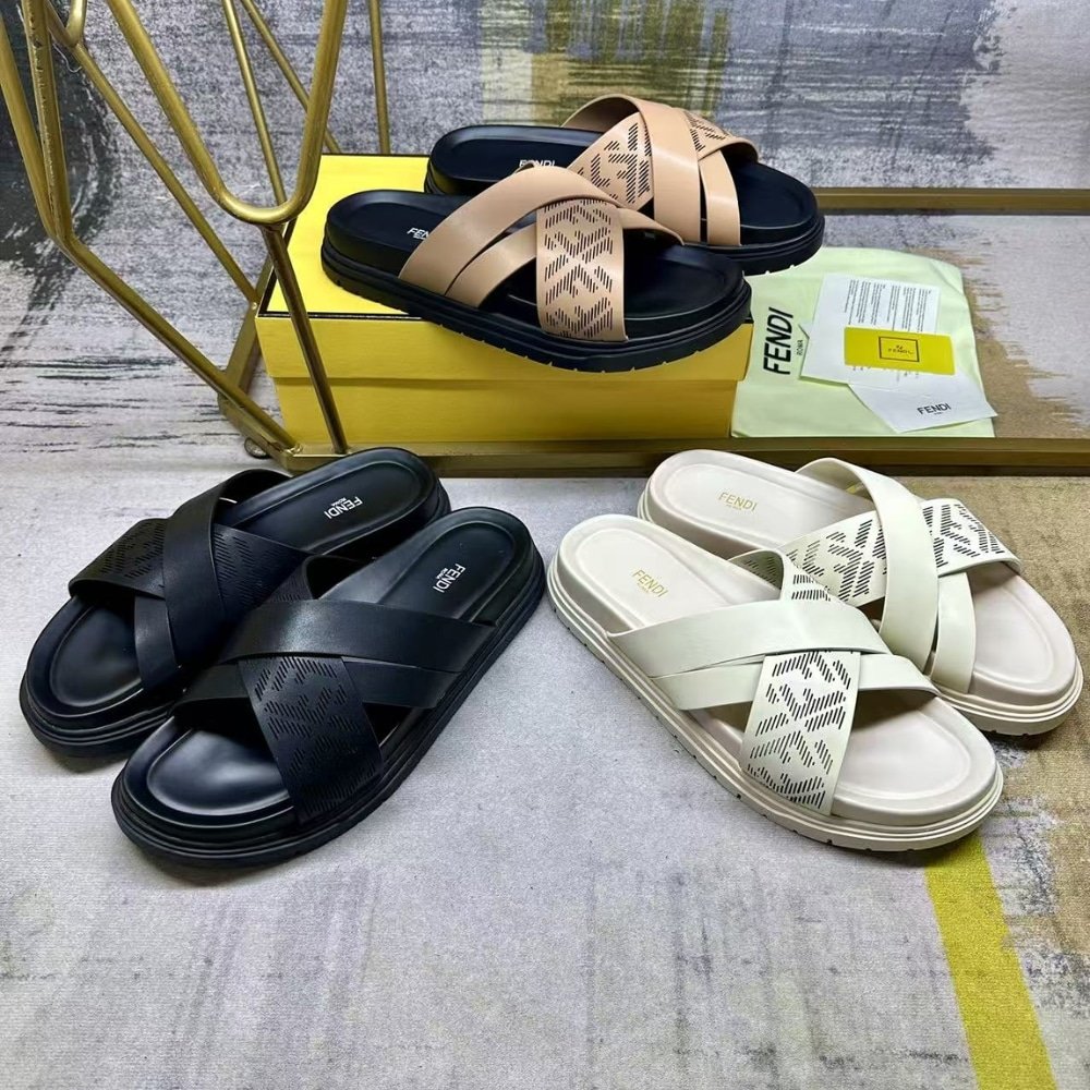 F**di Black Leather Slides 7X1770Aridf0Abb