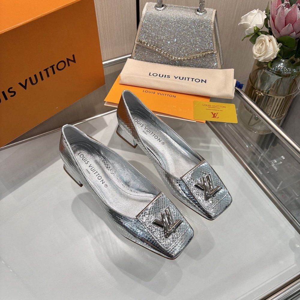 L0vis Vvtt0n Shake Pump Silver