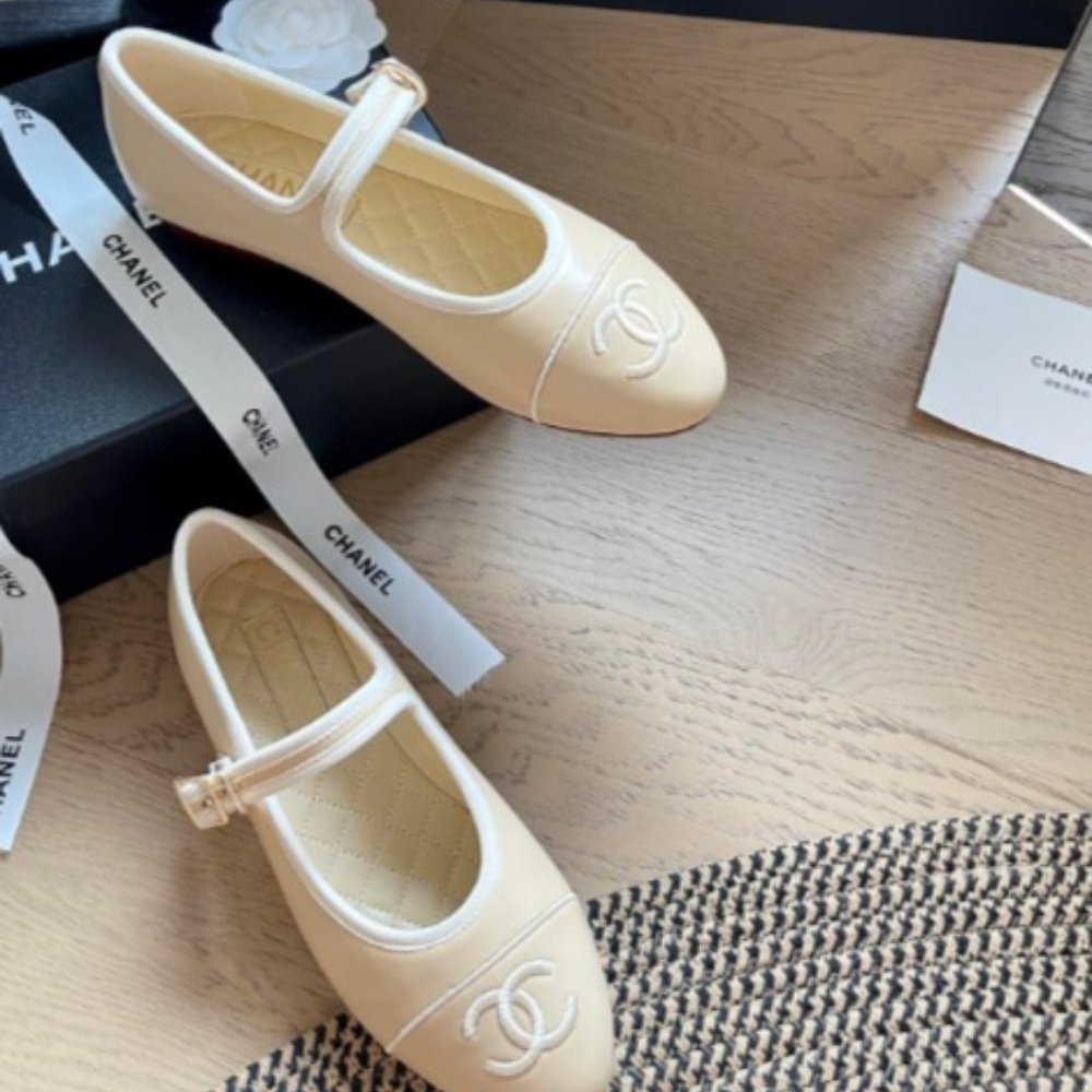 Ch**el Mary Jane Ballet Flat Cream