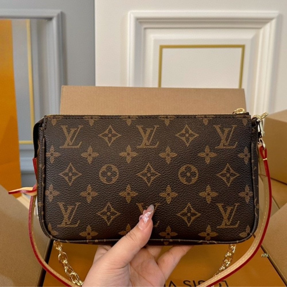 L0vis Vvtt0n Pochette Accessoires Monogram Bag Brown 23Cm