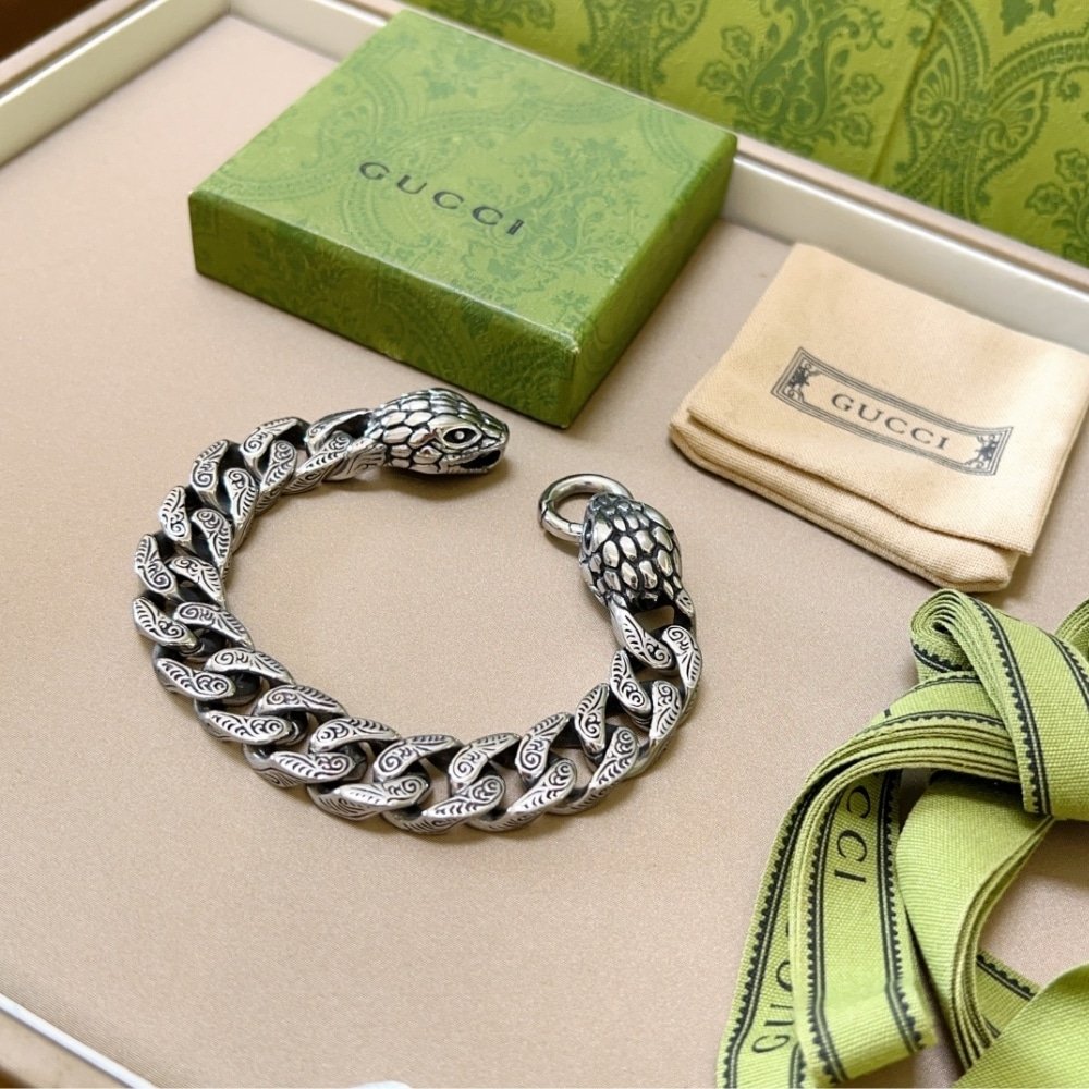 Gvc*1 Snake Bracelet Silver