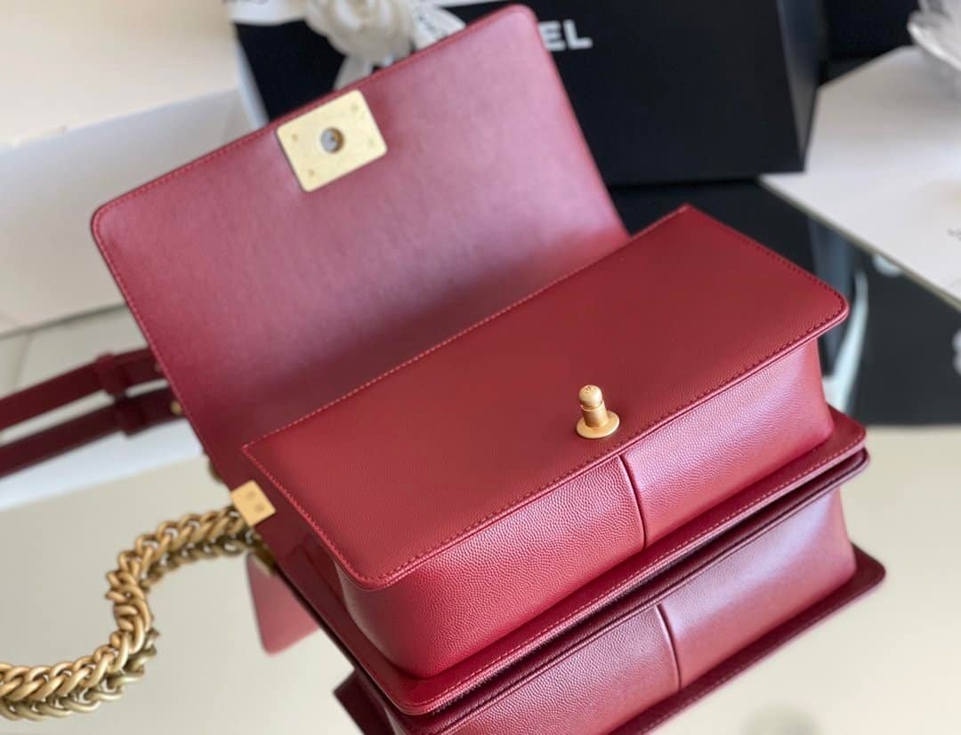 Ch**el Medium Boy Caviar Handbags Red 25Cm