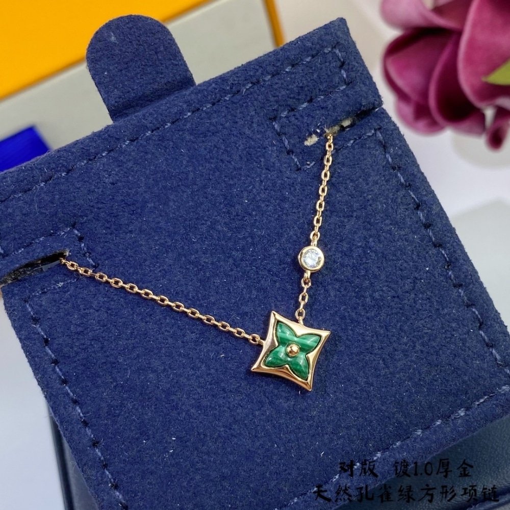 L0vis Vvtt0n Color Blossom Bb Star Necklace Green Q93894