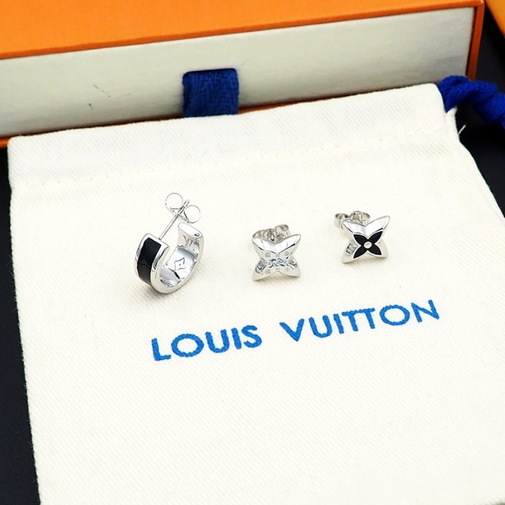 L0vis Vvtt0n Lv Spike Earrings Silver M01718
