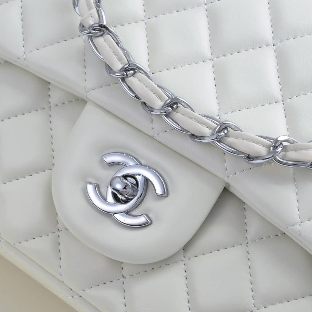 Ch**el Classic Double Flap Bag White Silver Hardware 25Cm