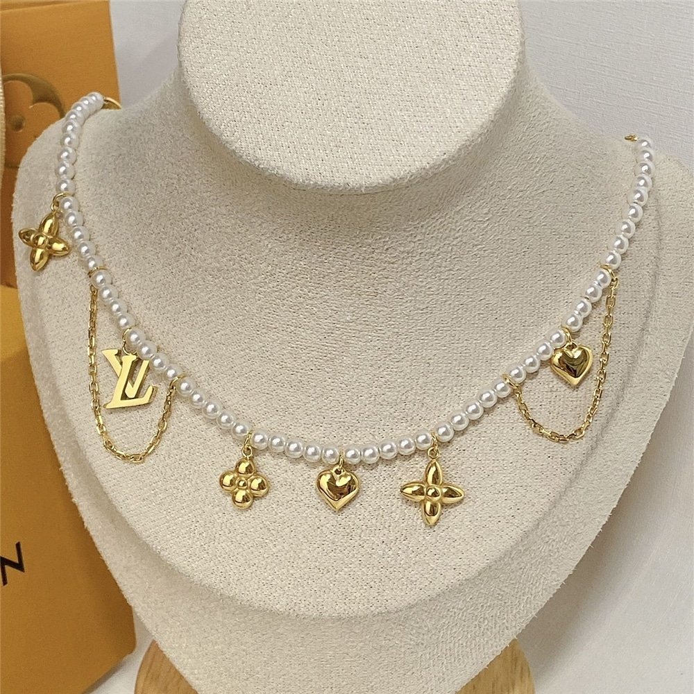 L0vis Vvtt0n Blooming Pearls Necklace Gold M02388