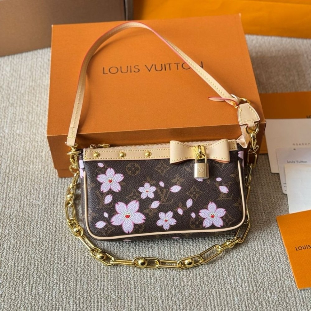 L0vis Vvtt0n X Murakami Pochette Accessoires Sakura Brown 22Cm M13666