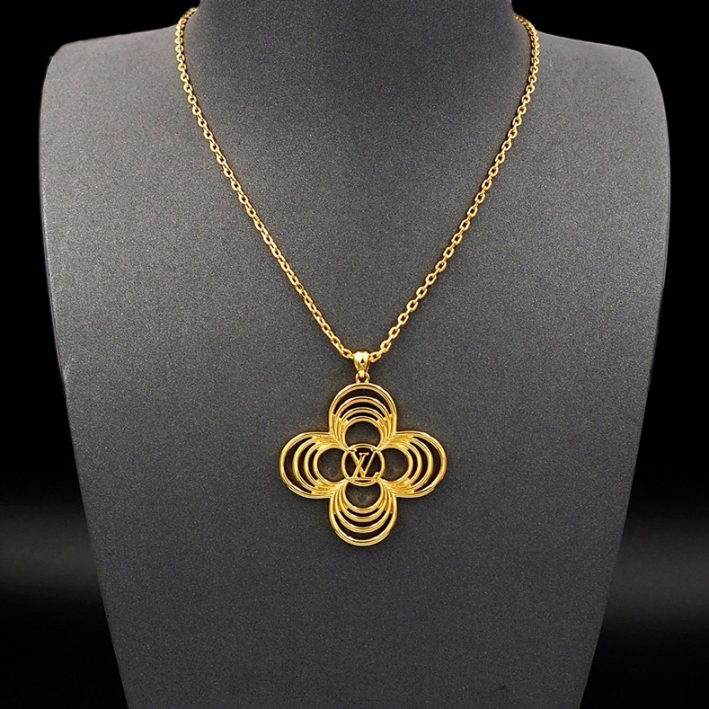 L0vis Vvtt0n Lv Breeze Pendant Gold M02805