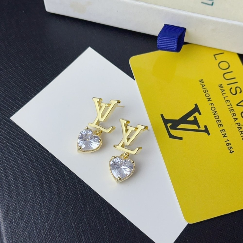 L0vis Vvtt0n Iconic Heart Earrings Gold M02385
