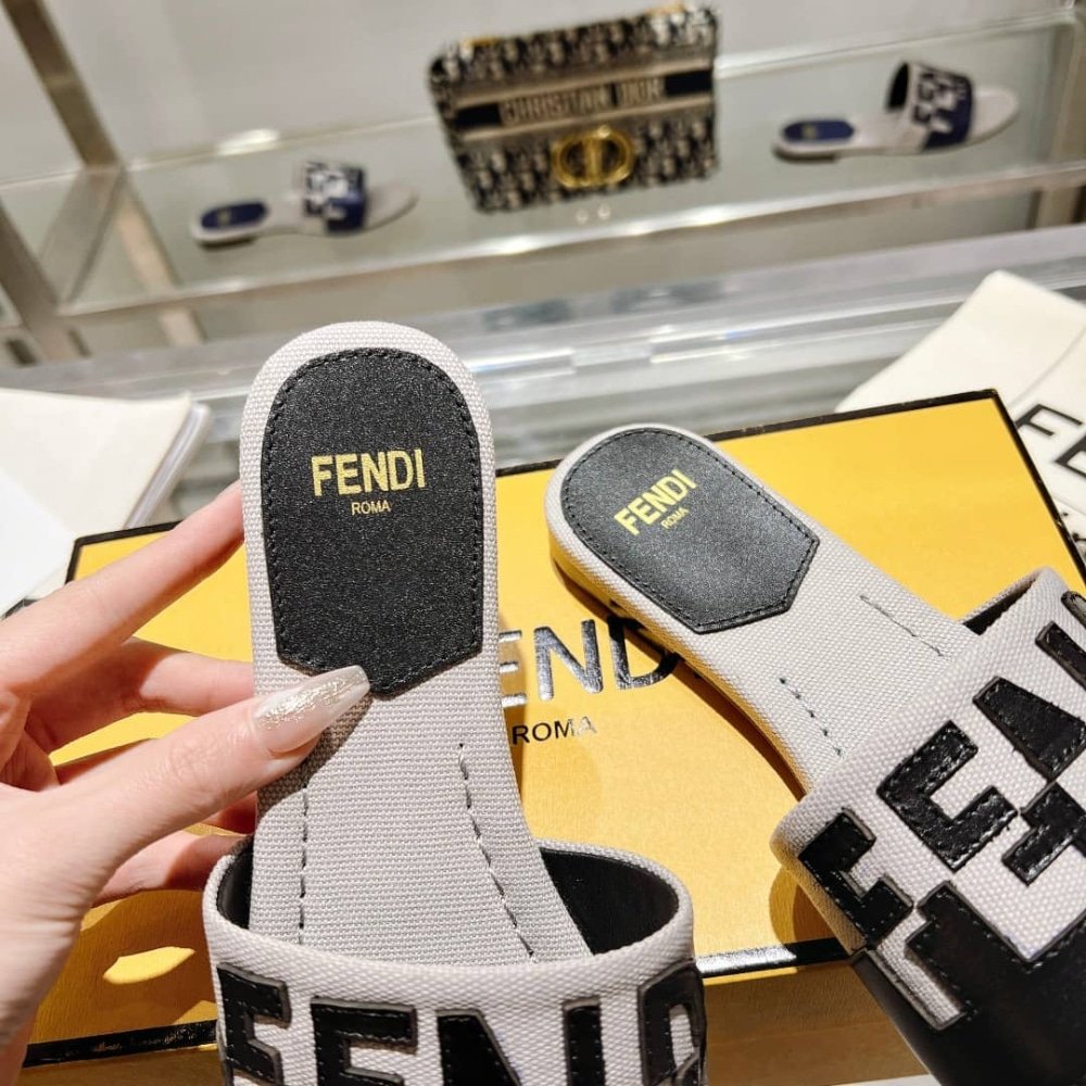 F**di Logo Bicolor Flat Sandals White