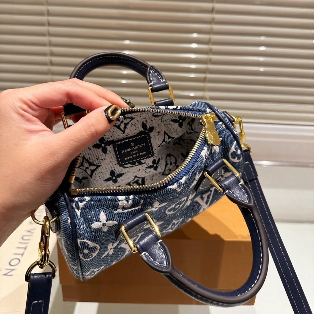 L0vis Vvtt0n Nano Speedy Denim Blue 17Cm M81168