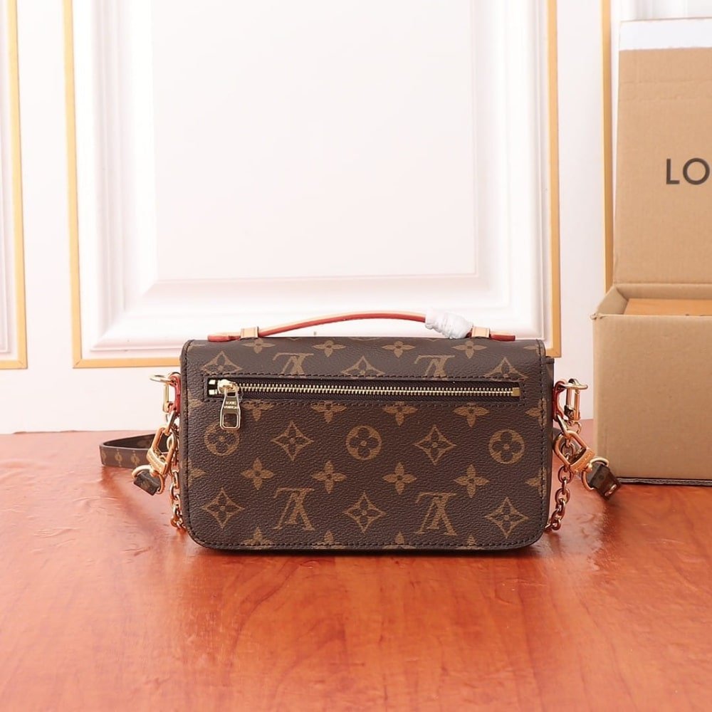 L0vis Vvtt0n Pochette Métis East West Monogram Canvas Brown 21Cm M46279