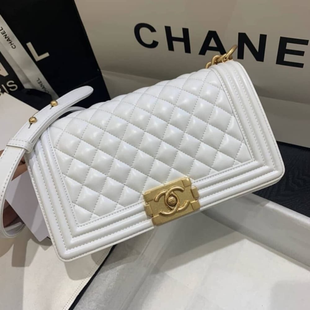 [S*per Vip 1:1] Ch**el Le Boy Chevron Caviar Black 25Cm