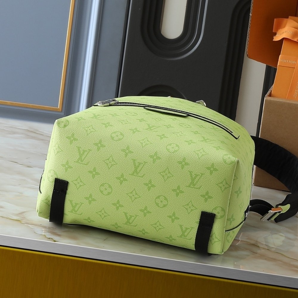 L0vis Vvtt0n Discovery Slim Backpack Taigarama 38Cm M14076