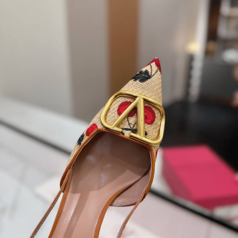 Va1e*ntin0 Vlogo Signature Slingback Pumps In Cherryfic Pattern Natural And Red 6W0S0R01Nnx 32H