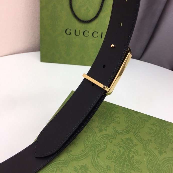 Gvc*1 Black Belt With Square Gold Buckle And Bee Star 35Mm