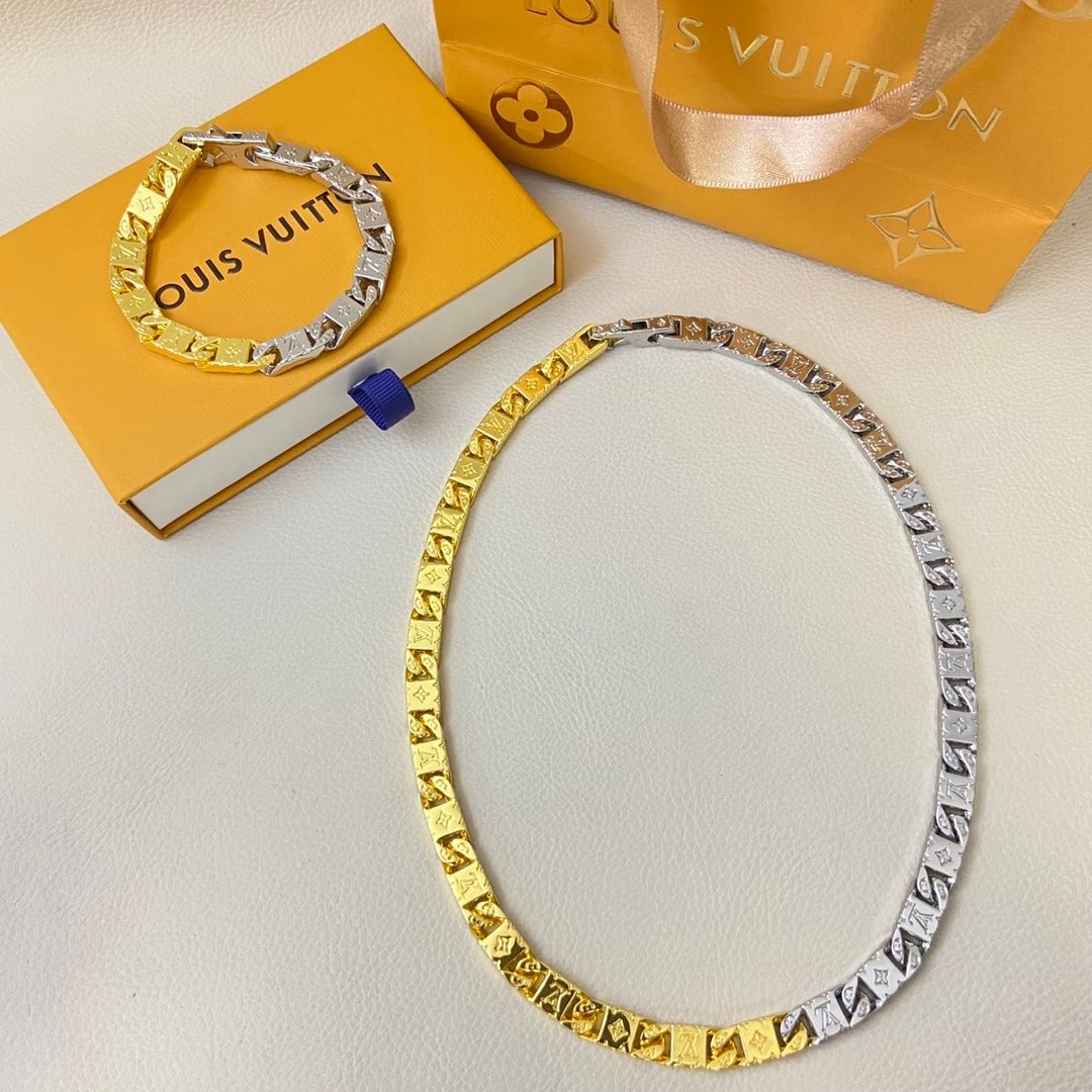 L0vis Vvtt0n Monogram Tied Up Necklace Gold And Silver M02229