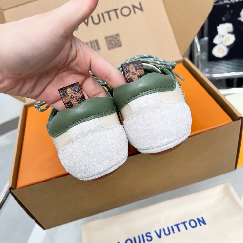 L0vis Vvtt0n Lv Sneakerina Light Green