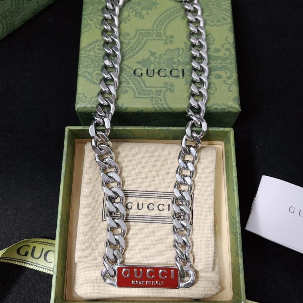 Gvc*1 Trademark Enamel Chain Necklace In 925 Sterling Silver 814978 J8410 8166
