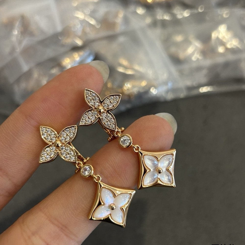 L0vis Vvtt0n Color Blossom M Star Multi Motif Earrings Gold Q06489