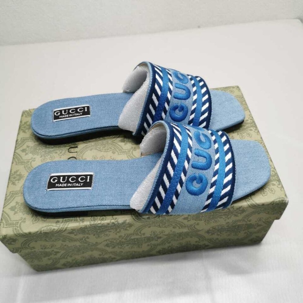 Gvc*1 Women’S Slide Sandal With Gvc*1 Script Light Blue Denim 771589 Fack3 4609