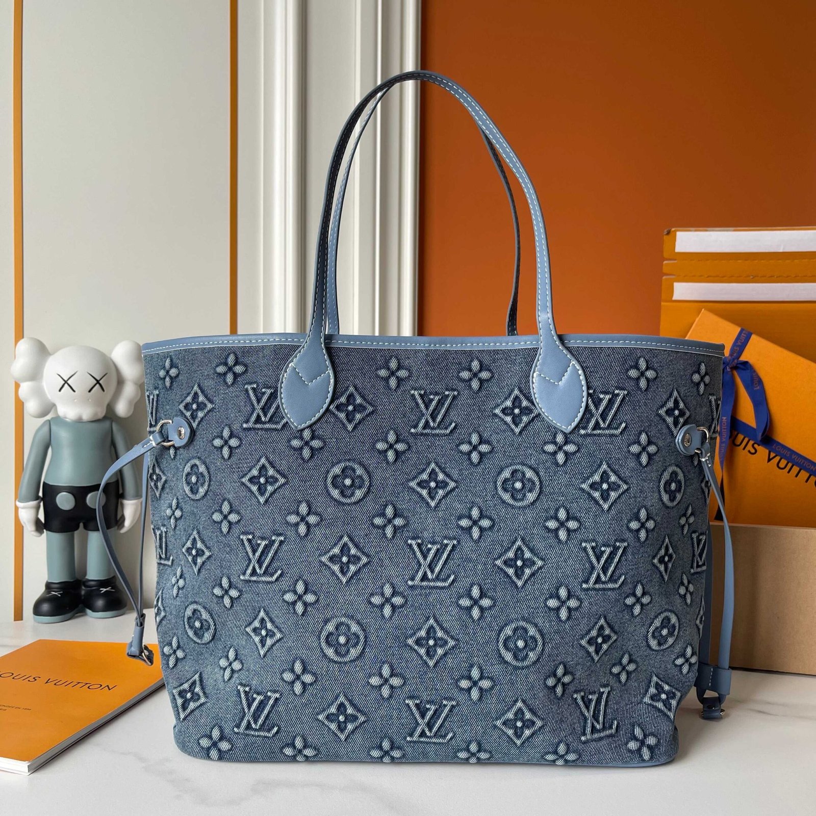 L0vis Vvtt0n Neverfull MM Bag Monogram Denim Blue 32Cm