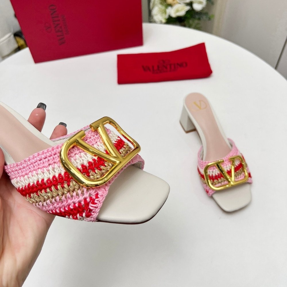 Va1e*ntin0 Garavani Crochet Vlogo Signature Slide Sandals Pink