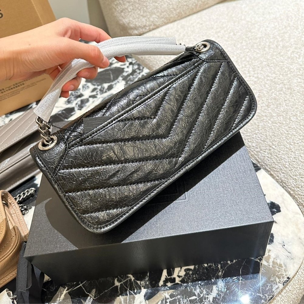 Sa1nt Lau*nt Mini Matelasse Monogram Niki Bag Black 26Cm