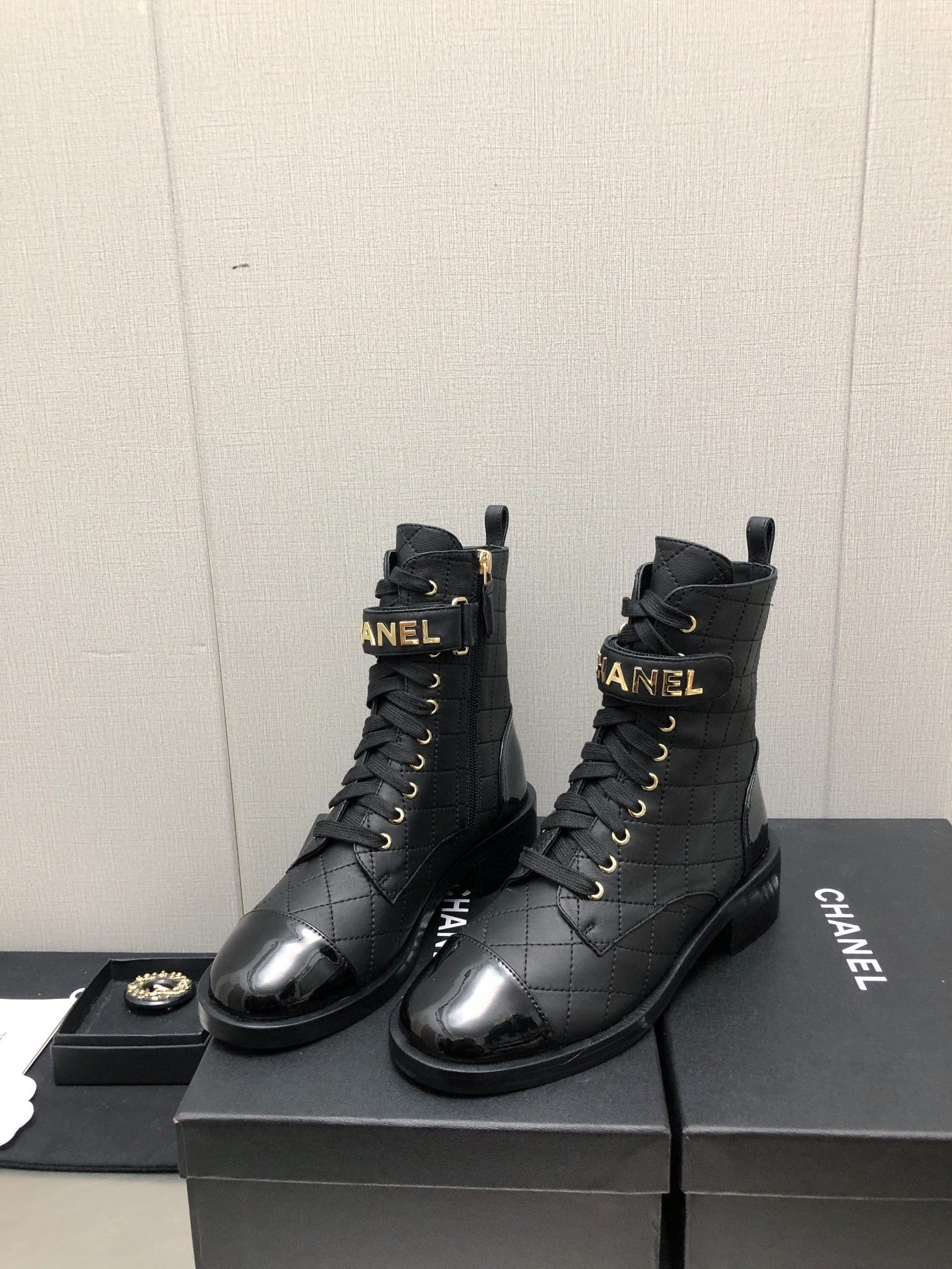 Ch**el Combat Boots Black G45005 B13037 94305