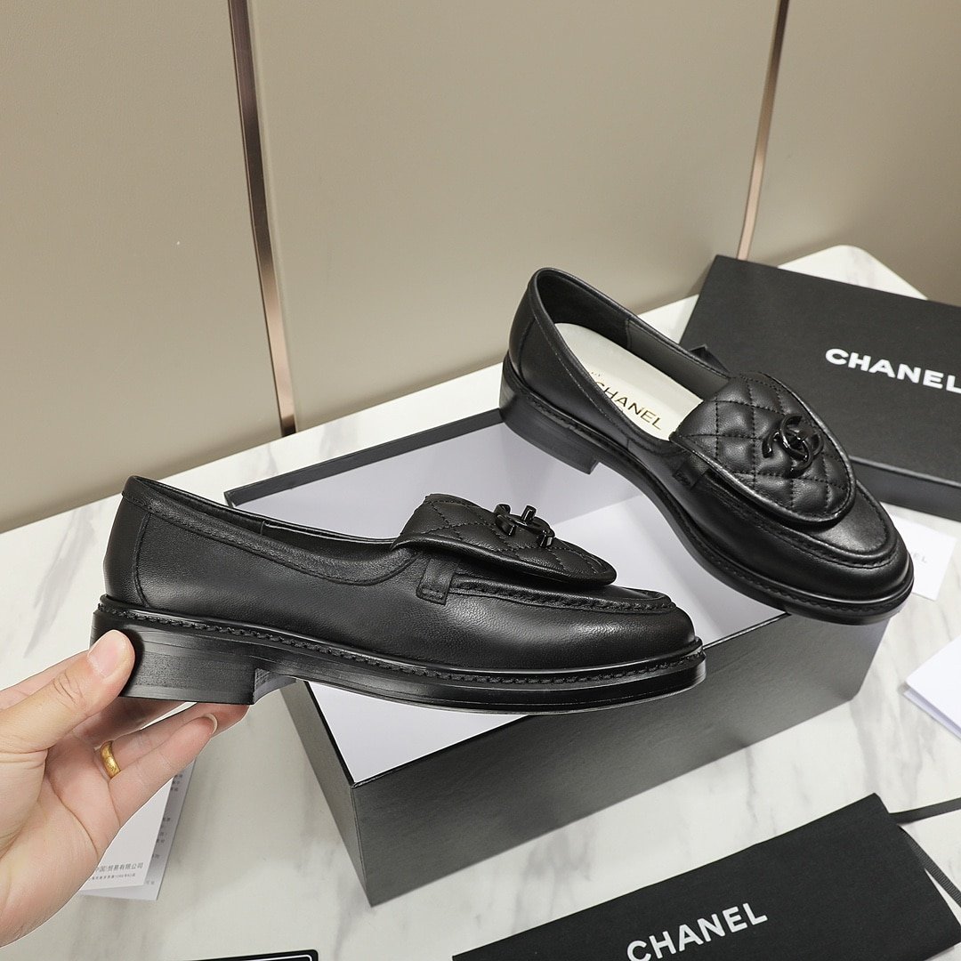 Ch**el Cc Nib Turnlock Moccasins Flat Loafers Black