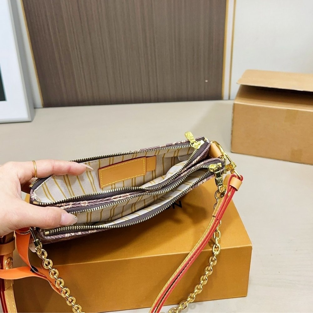 L0vis Vvtt0n Pochette Liv Monogram Origine Light Brown 24Cm