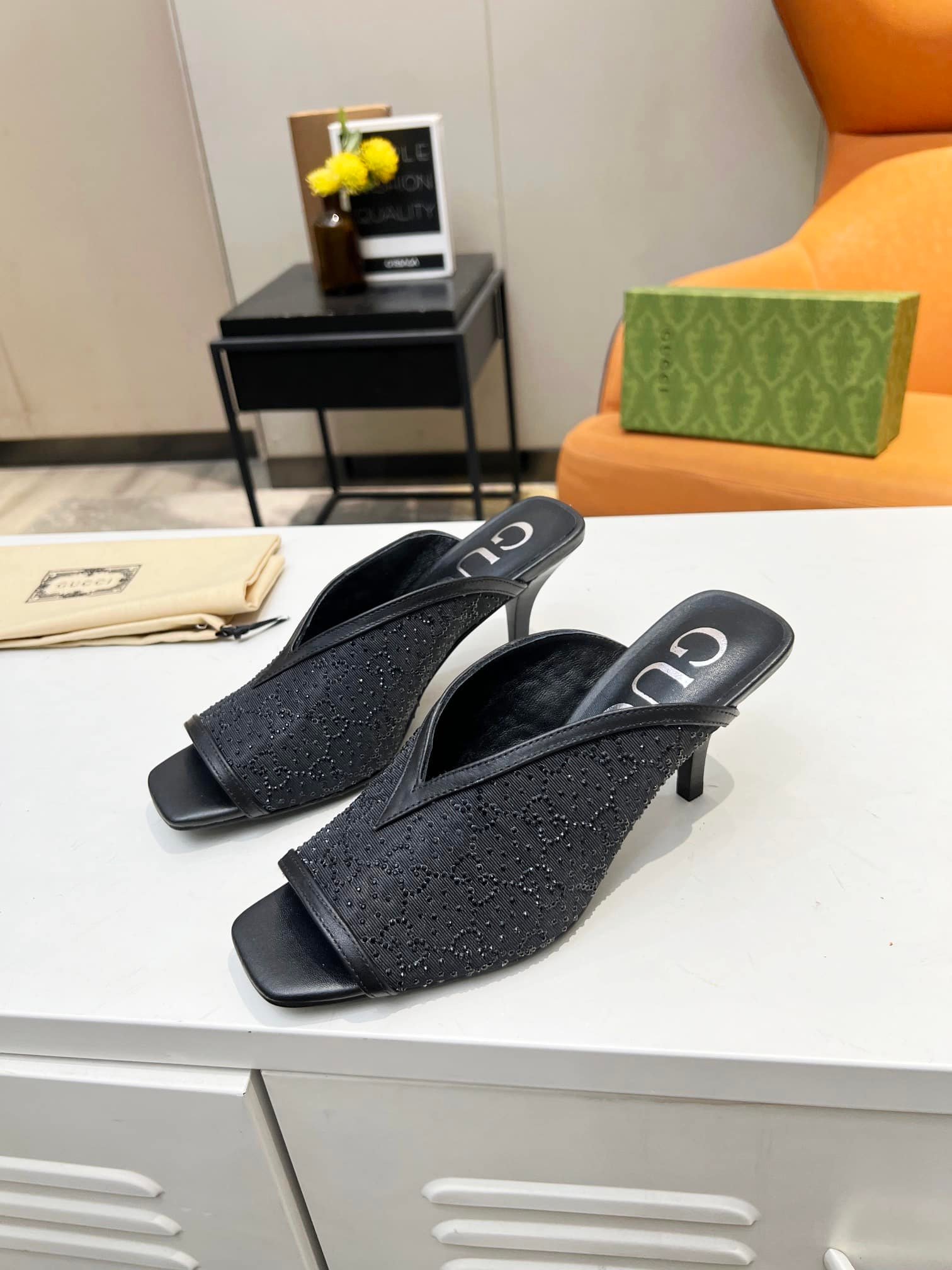 Gvc*1 Black Gg Demi Embellished Black
