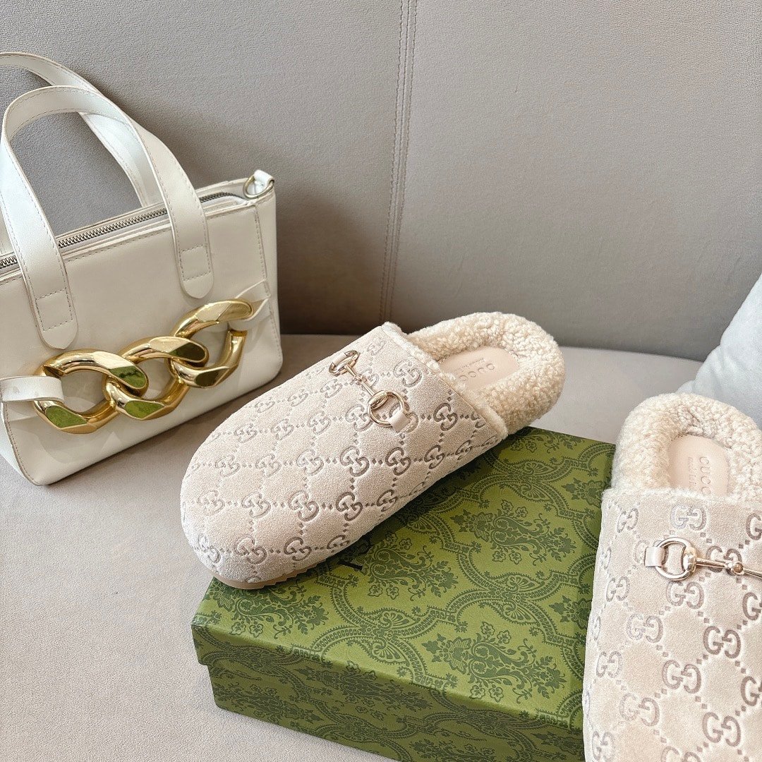Gvc*1 Women’s Mule With Horsebit Gg Suede Natural