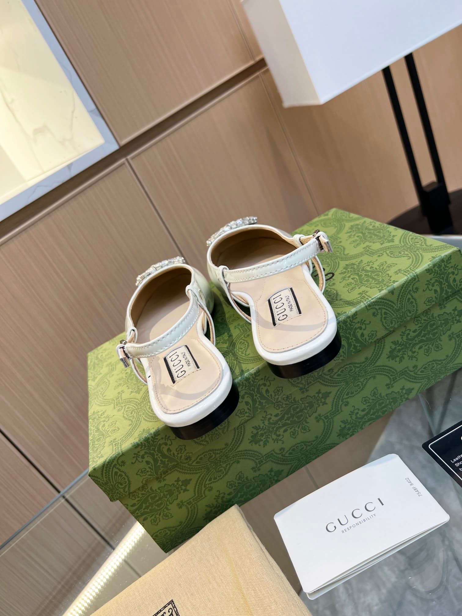 Gvc*1 Gg Crystal Slingback White
