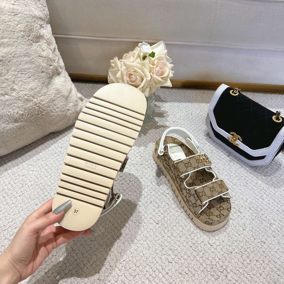 Gvc*1 Women’s Sandal With Double G Beige 816630 Fad9F 9753