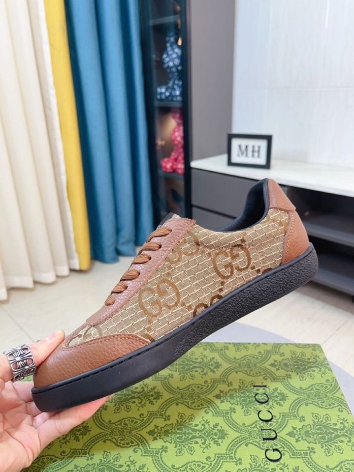 Gvc*1 Gg Canvas And Leather Low Top Sneaker Brown