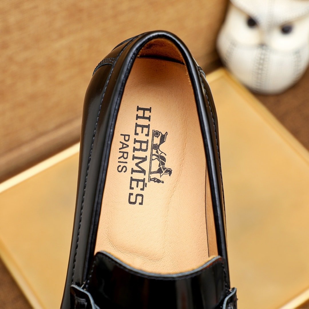H**me5 Men’S Loafer Moccasin Polish Leather With H Silver In Black