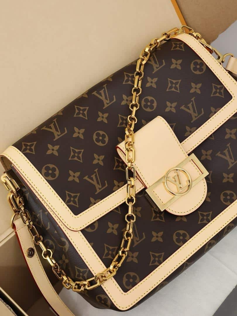 L0vis Vvtt0n Dauphine Soft GM Bag Monogram Canvas Brown 28Cm M47149
