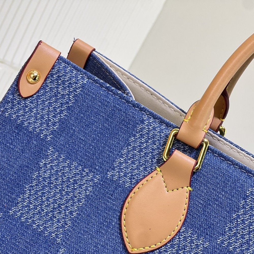 L0vis Vvtt0n On The Go MM Damier Denim Blue 35Cm