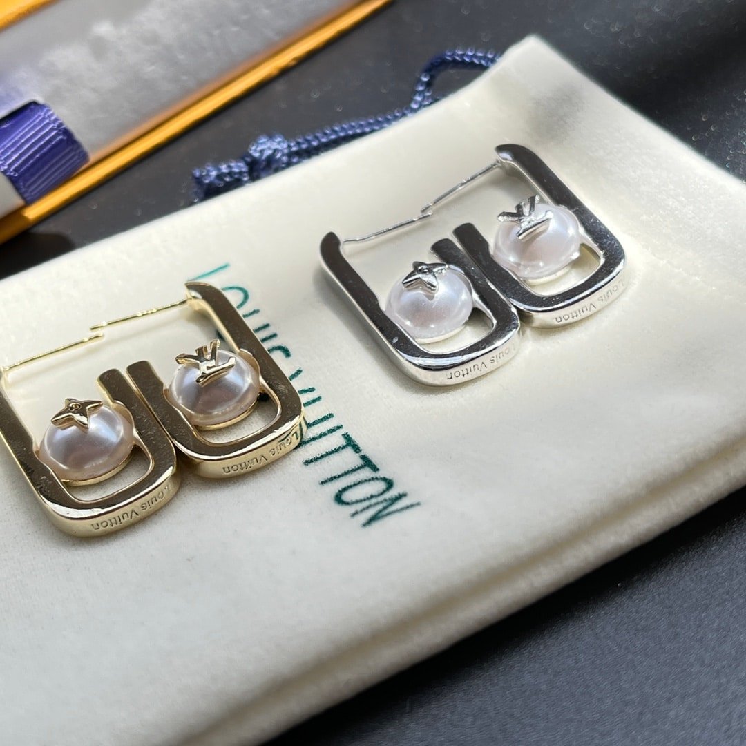 L0vis Vvtt0n My Lv Chain Pearls Earrings Gold M01451