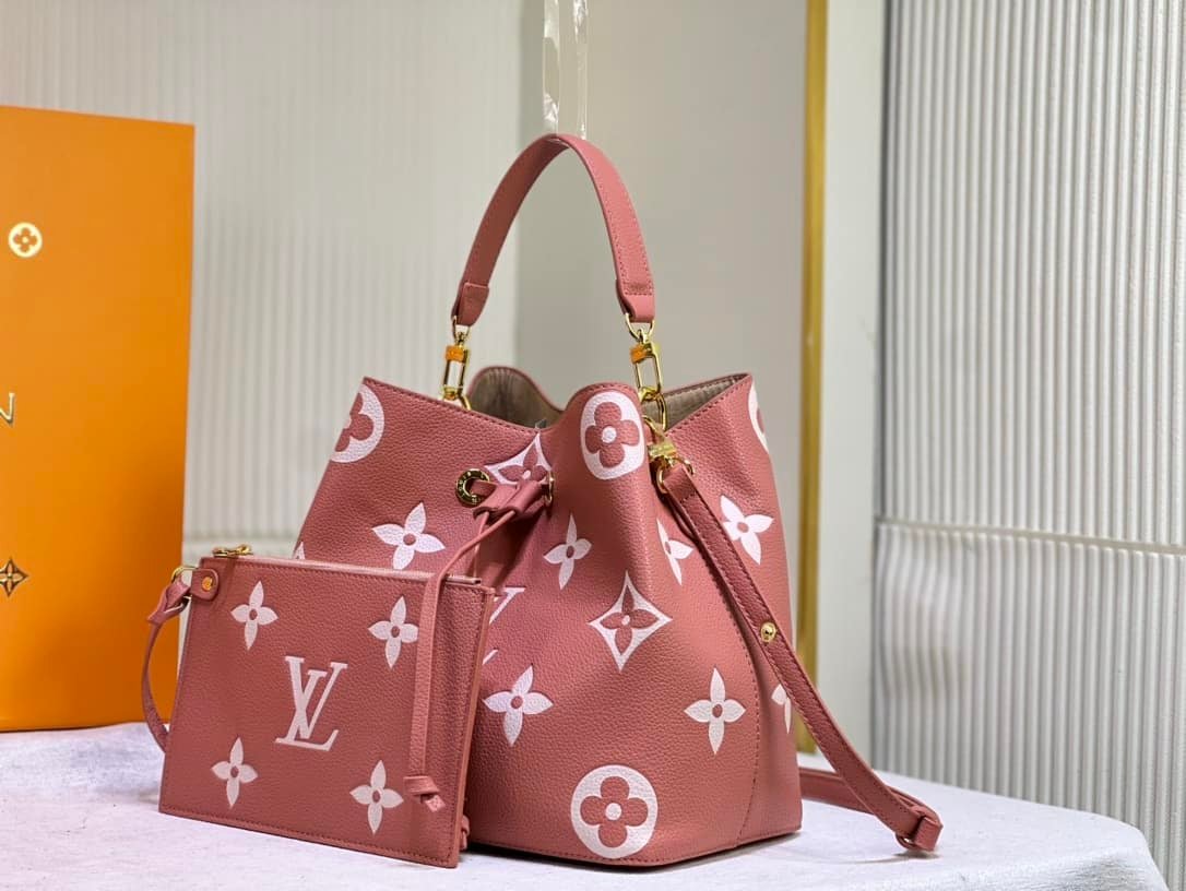 L0vis Vvtt0n Néonoé 26Cm M45555