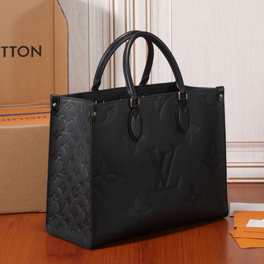 L0vis Vvtt0n Onthego MM Monogram Empreinte Black 35Cm M45595