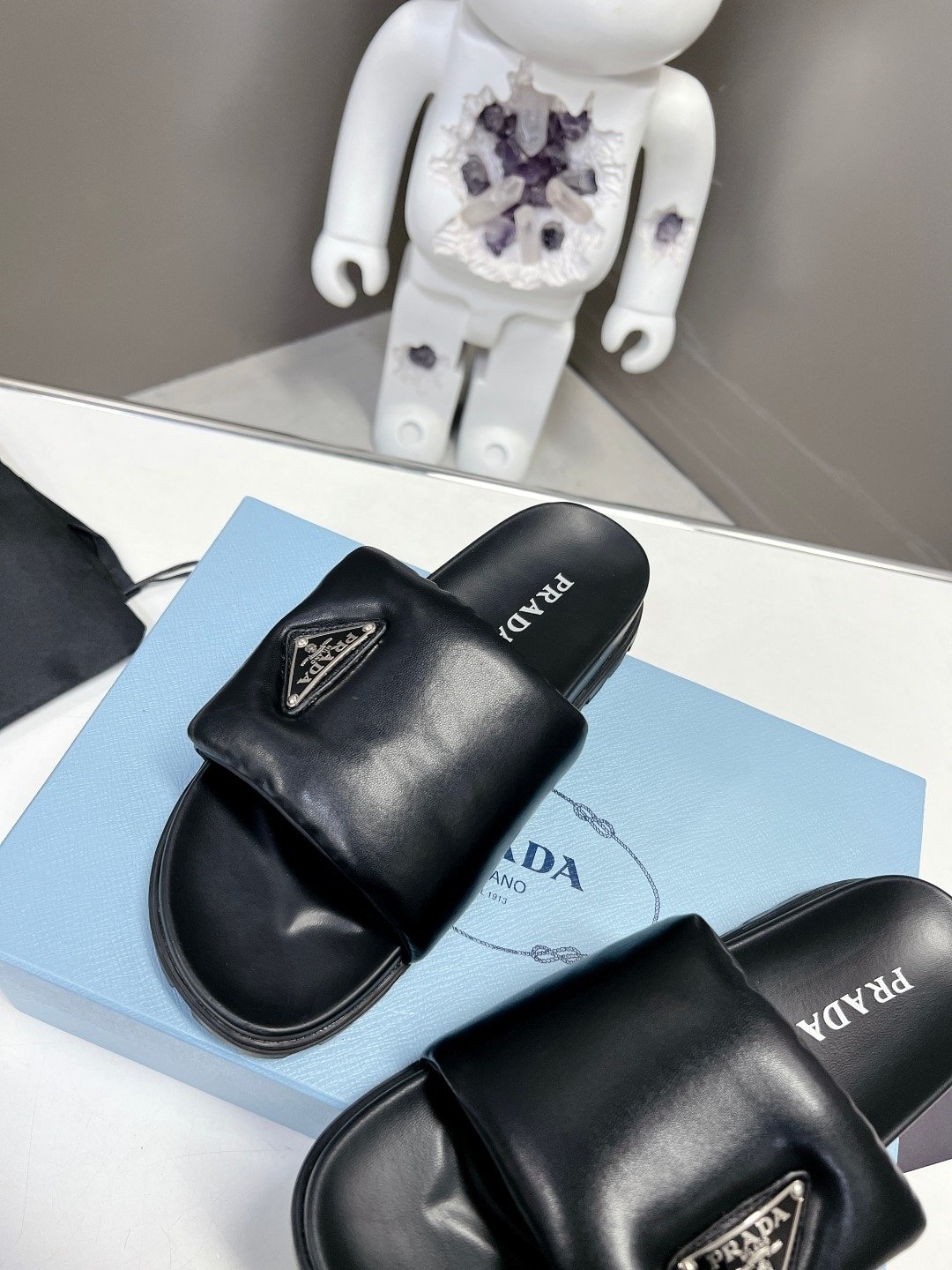 Pra*a Soft Padded Nappa Leather Slides Black 1Xx6482Dl8F0002F020
