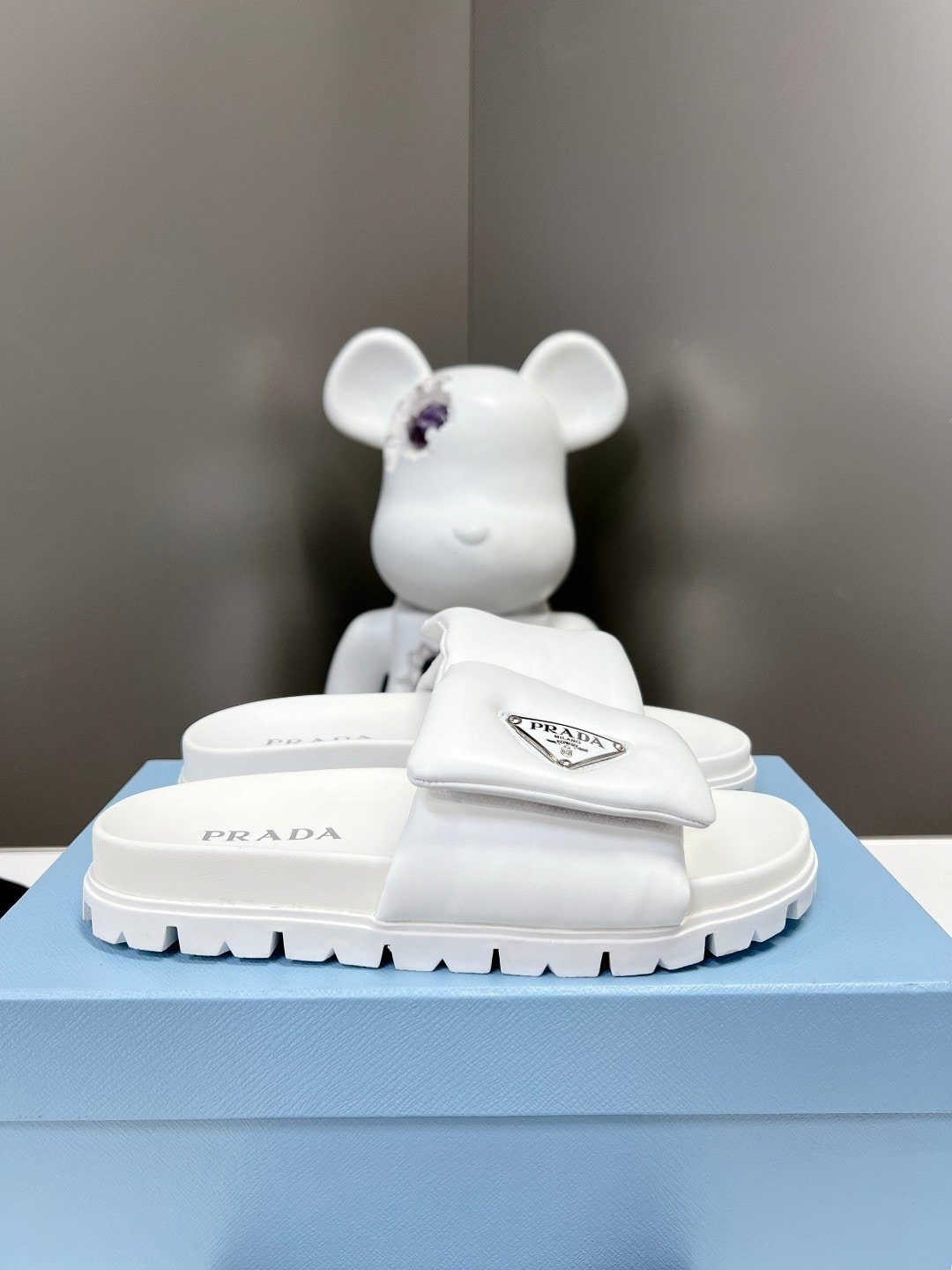 Pra*a Soft Padded Nappa Leather Slides White 1Xx6482Dl8F0009F020
