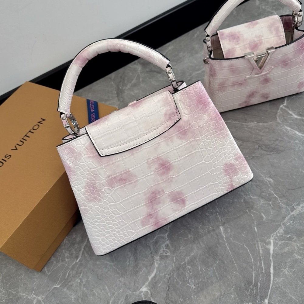 L0vis Vvtt0n Capucines BB Bag Pink And White 27Cm