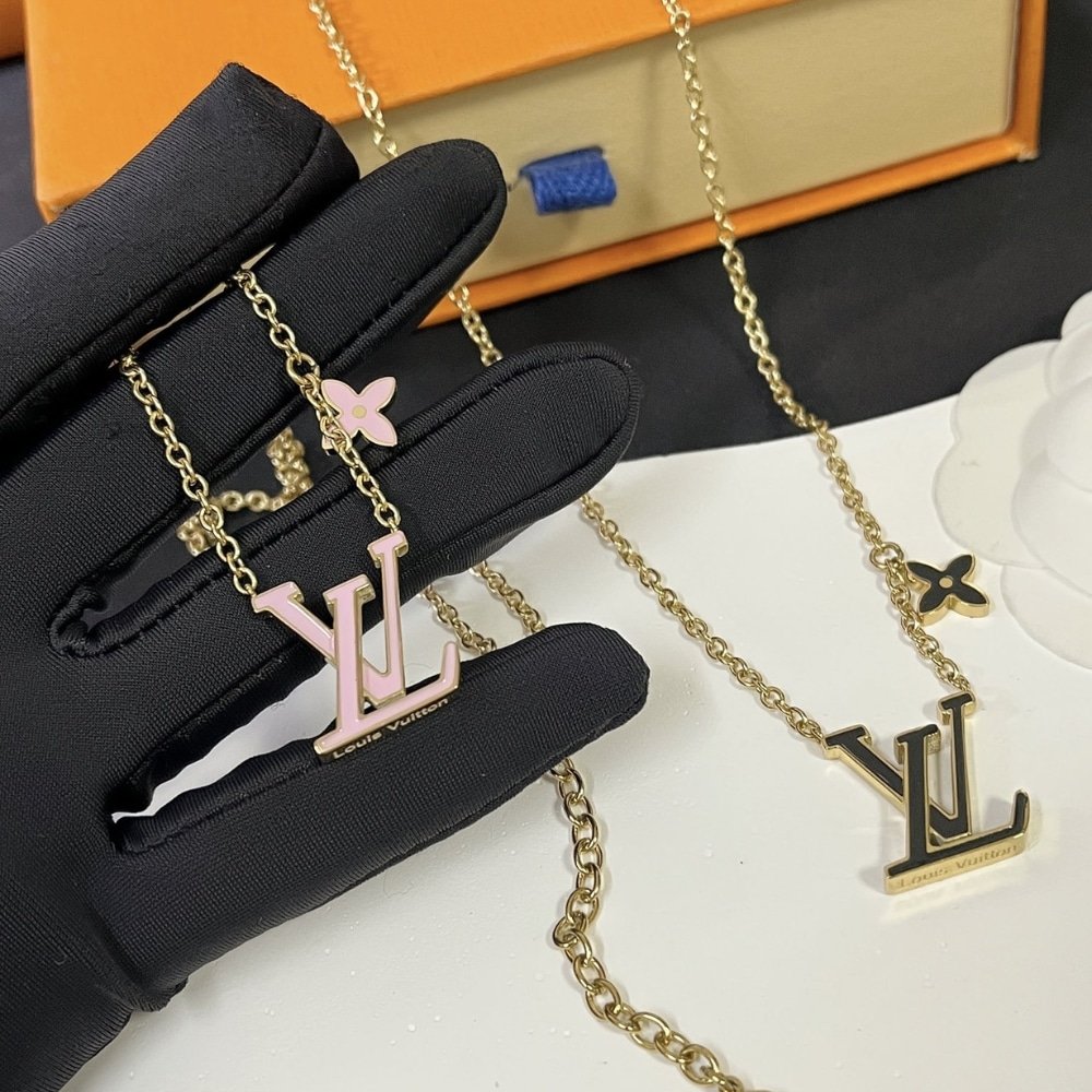 L0vis Vvtt0n Lv Iconic Enamel Necklace Pink M01215