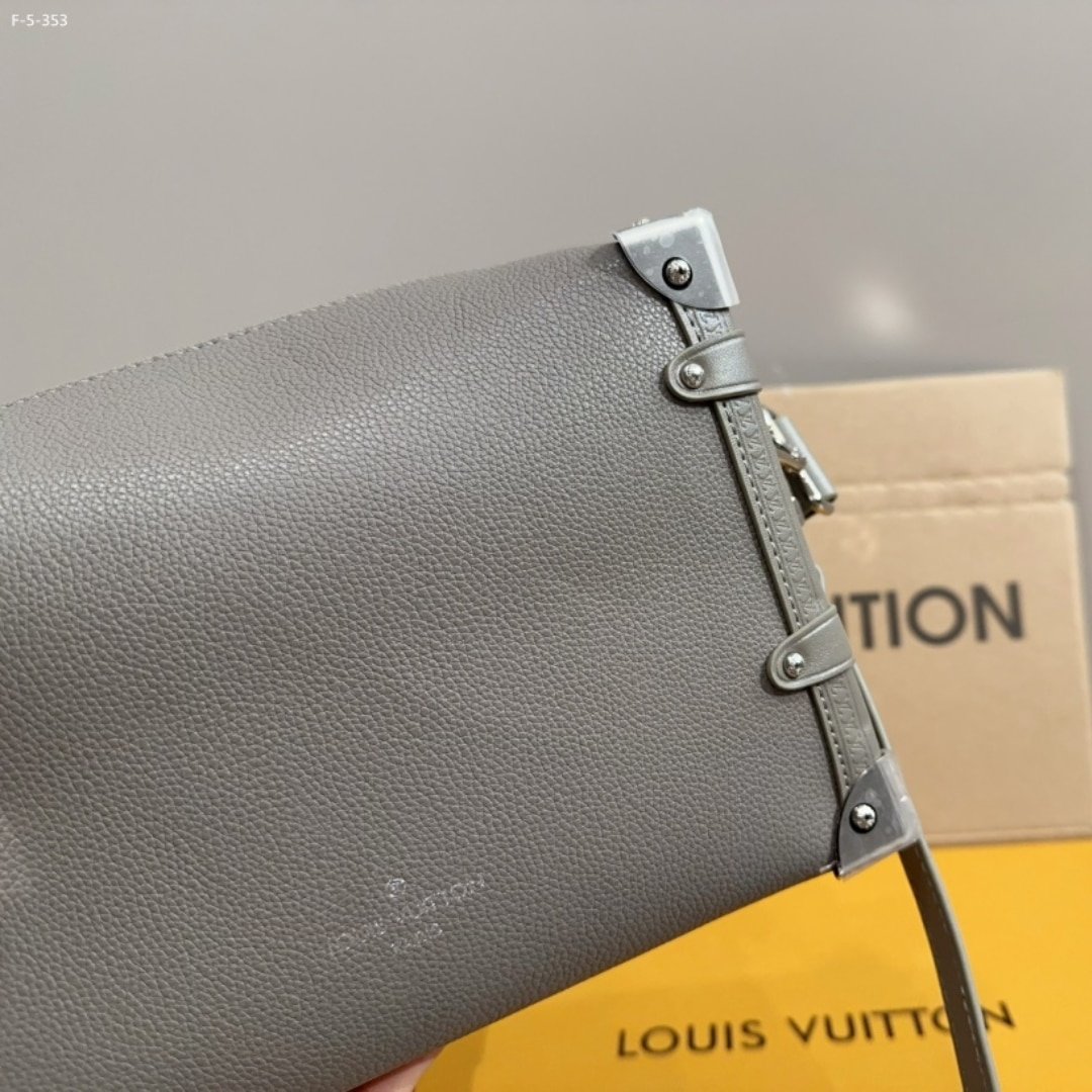 L0vis Vvtt0n Side Trunk Mm Grained Taupe Grey 23Cm M25072