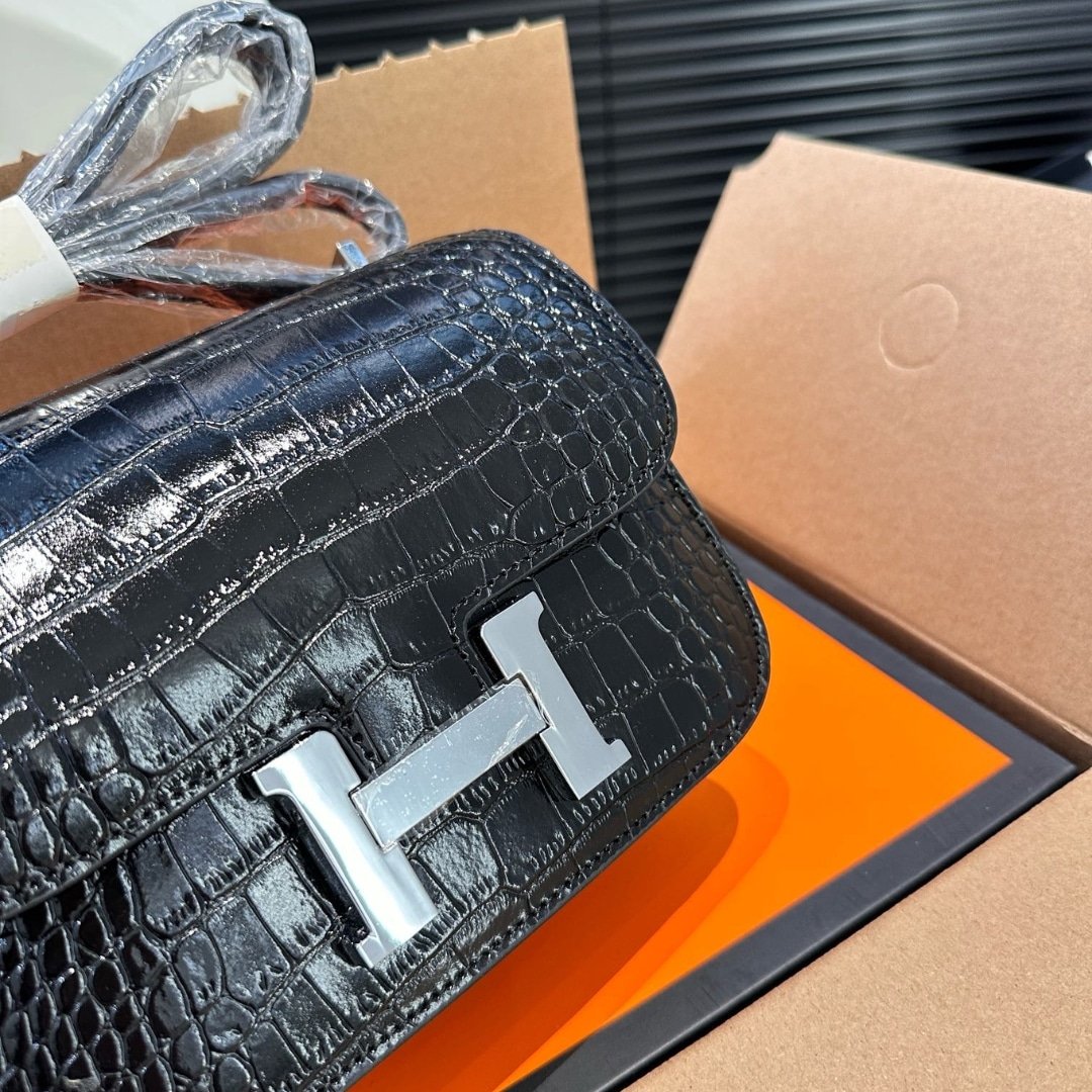 H**me5 Mini Constance 19 Shiny Alligator Palladium Hardware Black 19Cm